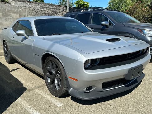 Used 2022 Dodge Challenger R/T w/ Blacktop Package RWD image 3