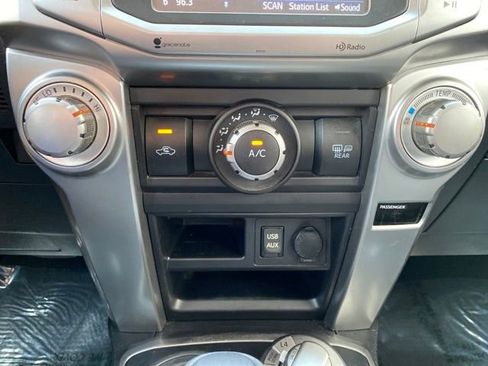 Used 2016 Toyota 4Runner SR5 image 21