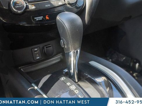 Used 2014 Nissan Rogue SV FWD image 10