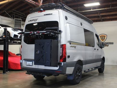 Used 2020 Mercedes-Benz Sprinter 2500 image 7