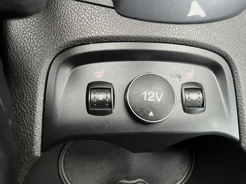 Used 2014 Ford Focus Titanium FWD image 21
