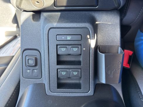 Used 2022 Ford Bronco Black Diamond w/ Sasquatch Package image 18