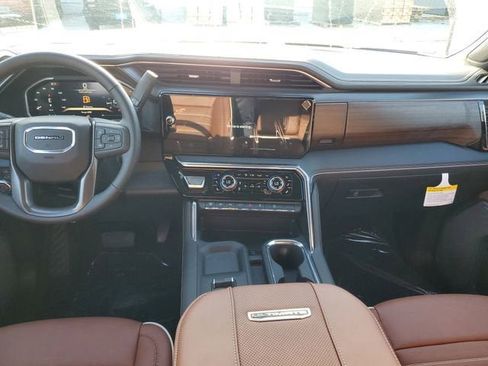New 2026 GMC Sierra 2500 Denali Ultimate w/ Max Trailering Package AWD/4WD image 15