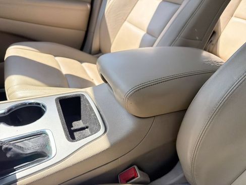 Used 2020 Jeep Grand Cherokee Limited RWD image 22