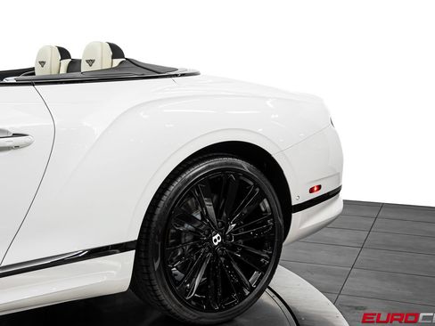 Used 2022 Bentley Continental GT Speed AWD/4WD image 16