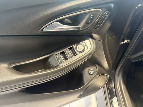 Used 2023 Buick Encore GX Essence w/ Experience Buick Package image 8