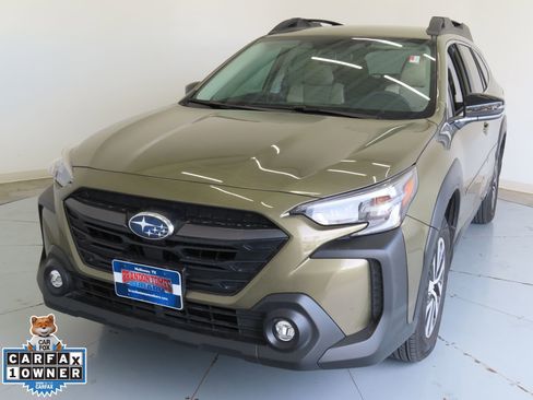 Used 2025 Subaru Outback Premium w/ Popular Package #1 image 9