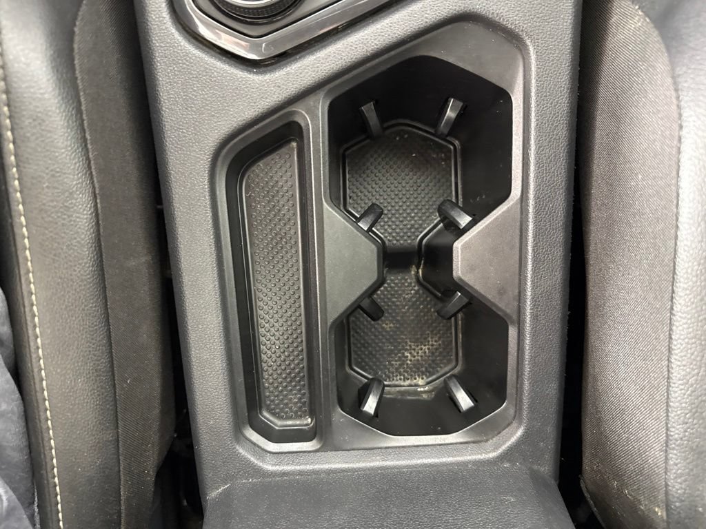 Used 2023 Volkswagen Tiguan SE AWD/4WD image 21