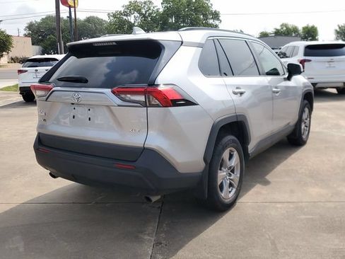 Used 2023 Toyota RAV4 XLE FWD image 3