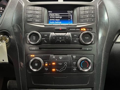 Used 2018 Ford Explorer 4WD Police Interceptor image 19
