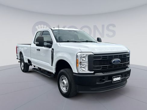 Certified 2023 Ford F350 XL w/ Snow Plow Prep Package AWD/4WD image 2
