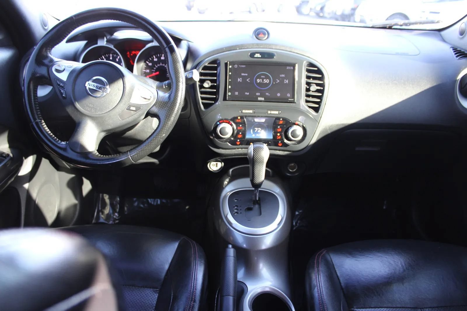 Used 2011 Nissan Juke SL w/ Sport Pkg AWD/4WD image 9