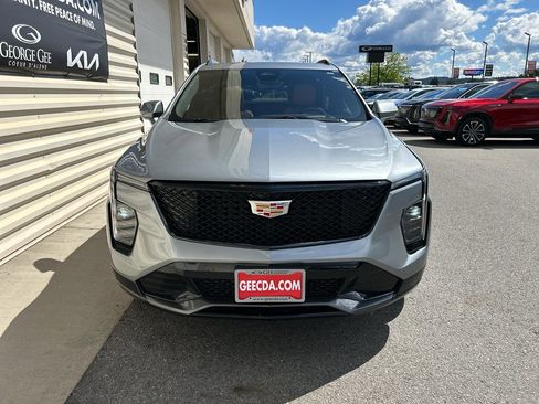 Certified 2024 Cadillac XT4 Sport AWD/4WD image 2