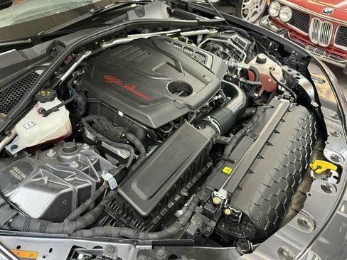 Used 2017 Alfa Romeo Giulia Ti w/ TI 19" Sport Package RWD image 39