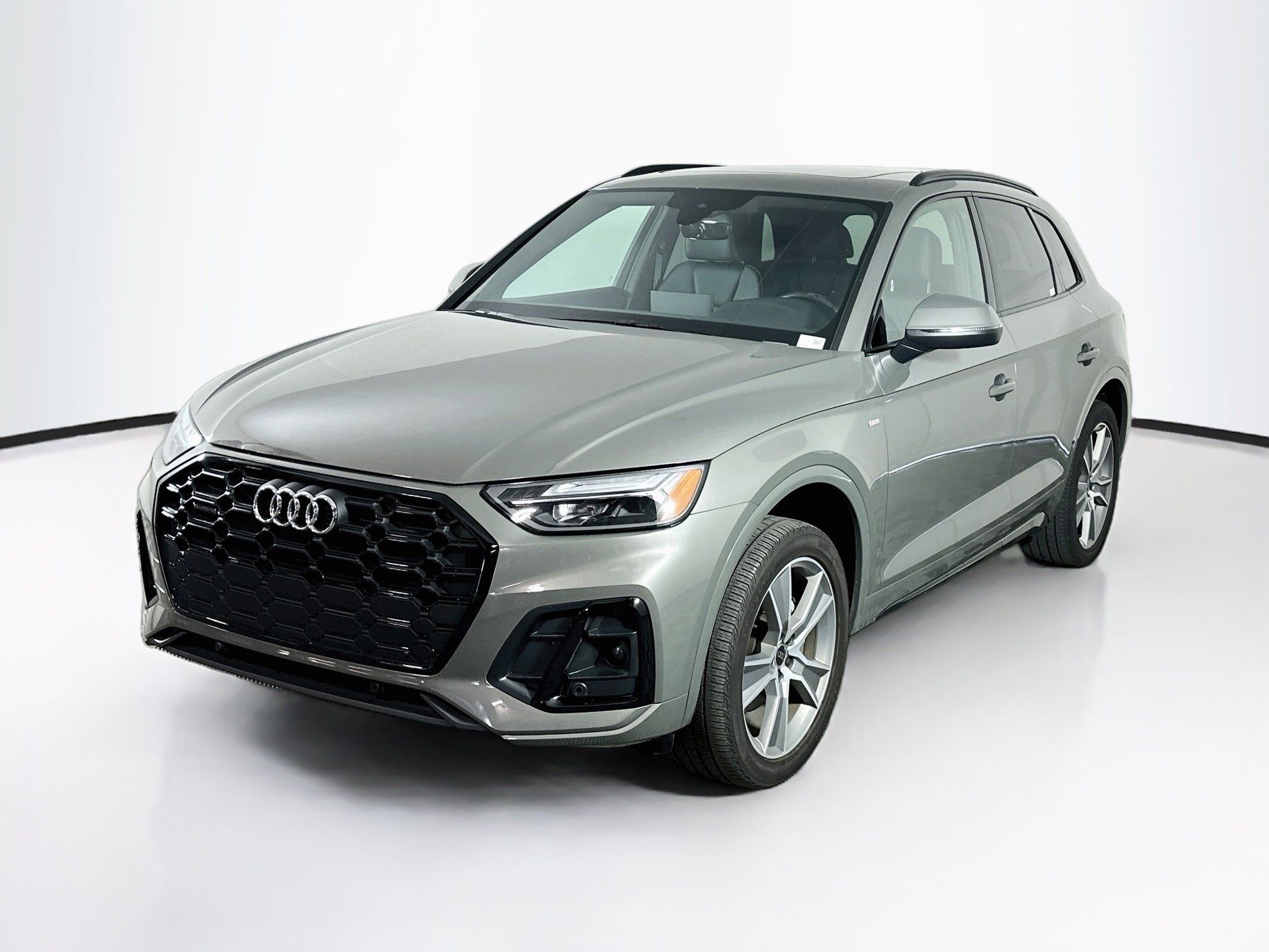 Used 2025 Audi Q5 2.0T Premium AWD/4WD image 3