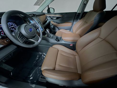 Used 2025 Subaru Outback Touring XT w/ Popular Package #2 image 15