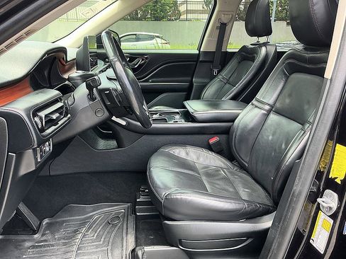 Used 2021 Lincoln Aviator Reserve w/ Elements Package Plus AWD/4WD image 12