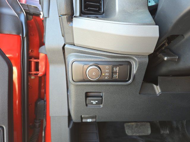 Used 2024 Ford Bronco Black Diamond AWD/4WD image 23