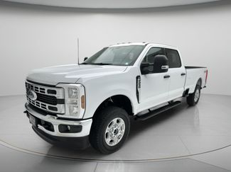 New 2026 Ford F250 XLT w/ FX4 Off-Road Package AWD/4WD video 2