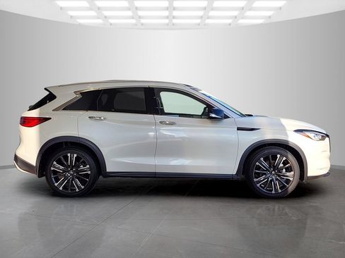 Used 2022 INFINITI QX50 Luxe w/ Appearance Package FWD image 3