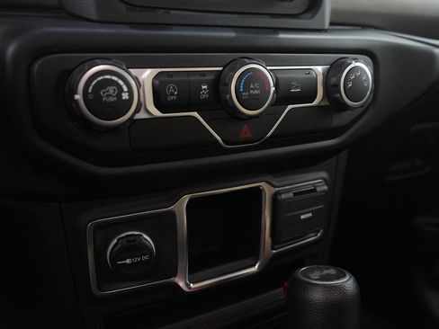 Used 2021 Jeep Wrangler Unlimited Sport image 20