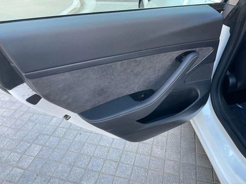 Used 2023 Tesla Model 3 Standard Range image 14