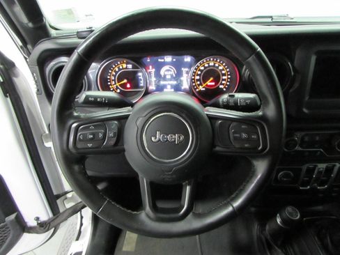 Used 2021 Jeep Wrangler Unlimited Sport AWD/4WD image 21