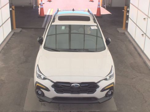 Used 2025 Subaru Crosstrek 2.5i Sport AWD/4WD image 2