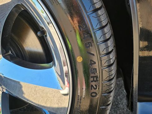 Used 2013 Dodge Challenger R/T Plus RWD image 18