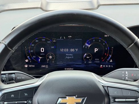 Used 2025 Chevrolet Suburban LT AWD/4WD image 30