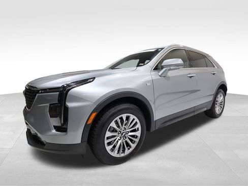 Certified 2025 Cadillac XT4 Premium Luxury image 8