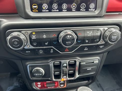 Used 2022 Jeep Gladiator Rubicon w/ LED Lighting Group image 25