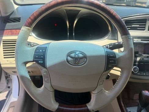 Used 2012 Toyota Avalon Limited FWD image 11