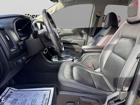 Used 2022 GMC Canyon AT4 image 9