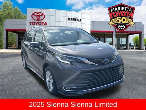 Used 2025 Toyota Sienna Limited FWD image 1