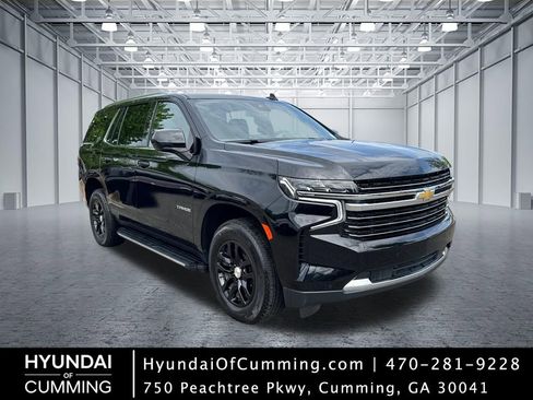 Used 2024 Chevrolet Tahoe LT RWD image 1