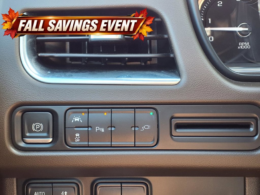 Used 2021 GMC Yukon SLT w/ SLT Premium Package AWD/4WD image 25