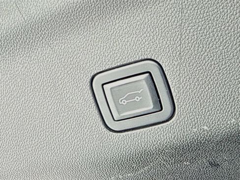 Used 2022 Cadillac Escalade ESV Sport Platinum AWD/4WD image 14
