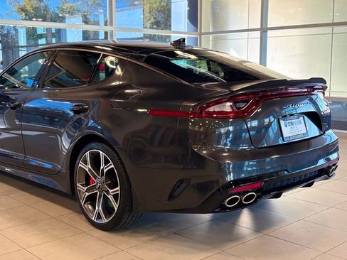 Used 2021 Kia Stinger GT2 image 13