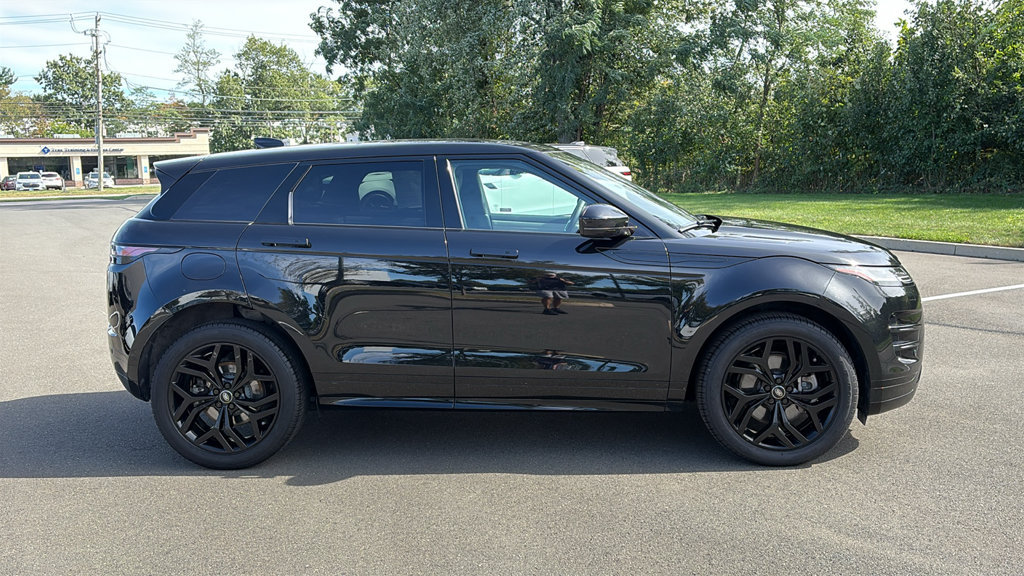 Certified 2023 Land Rover Range Rover Evoque R-Dynamic SE AWD/4WD image 9