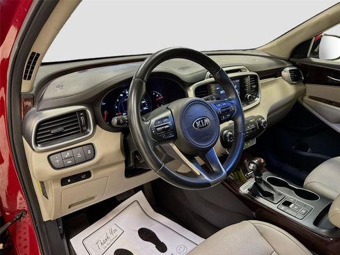 Used 2017 Kia Sorento EX w/ EX Advanced Touring Package FWD image 9