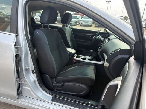 Used 2015 Nissan Altima 2.5 S w/ Power Driver Seat Package FWD image 19