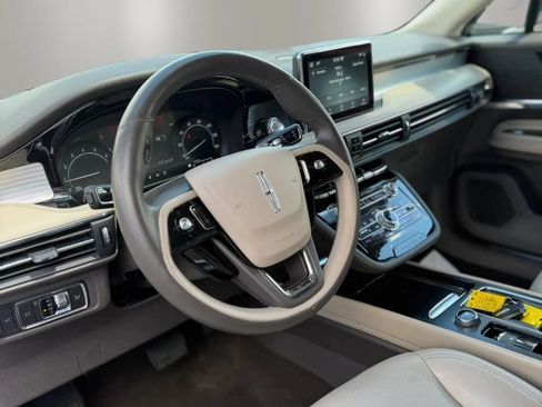 Used 2020 Lincoln Corsair AWD w/ Equipment Group 101A image 13