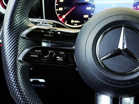 Used 2023 Mercedes-Benz GLC 300 GLC 300 image 29