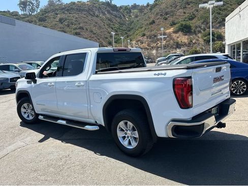 Certified 2022 GMC Sierra 1500 SLE w/ Driver Alert Package I AWD/4WD image 3