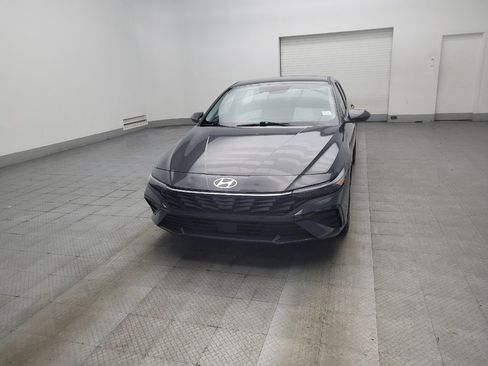 Used 2024 Hyundai Elantra SEL FWD image 15
