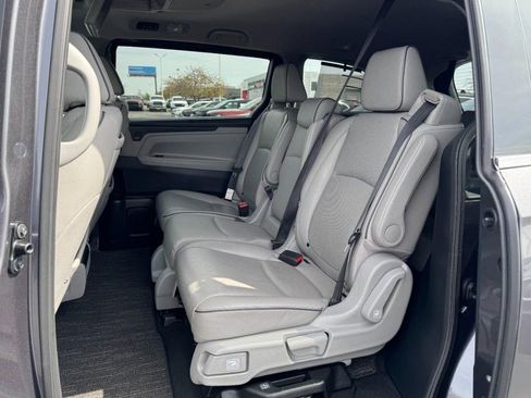Used 2023 Honda Odyssey Elite image 10