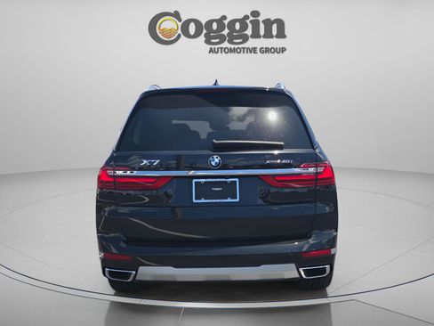 Used 2022 BMW X7 xDrive40i w/ Premium Package AWD/4WD image 4