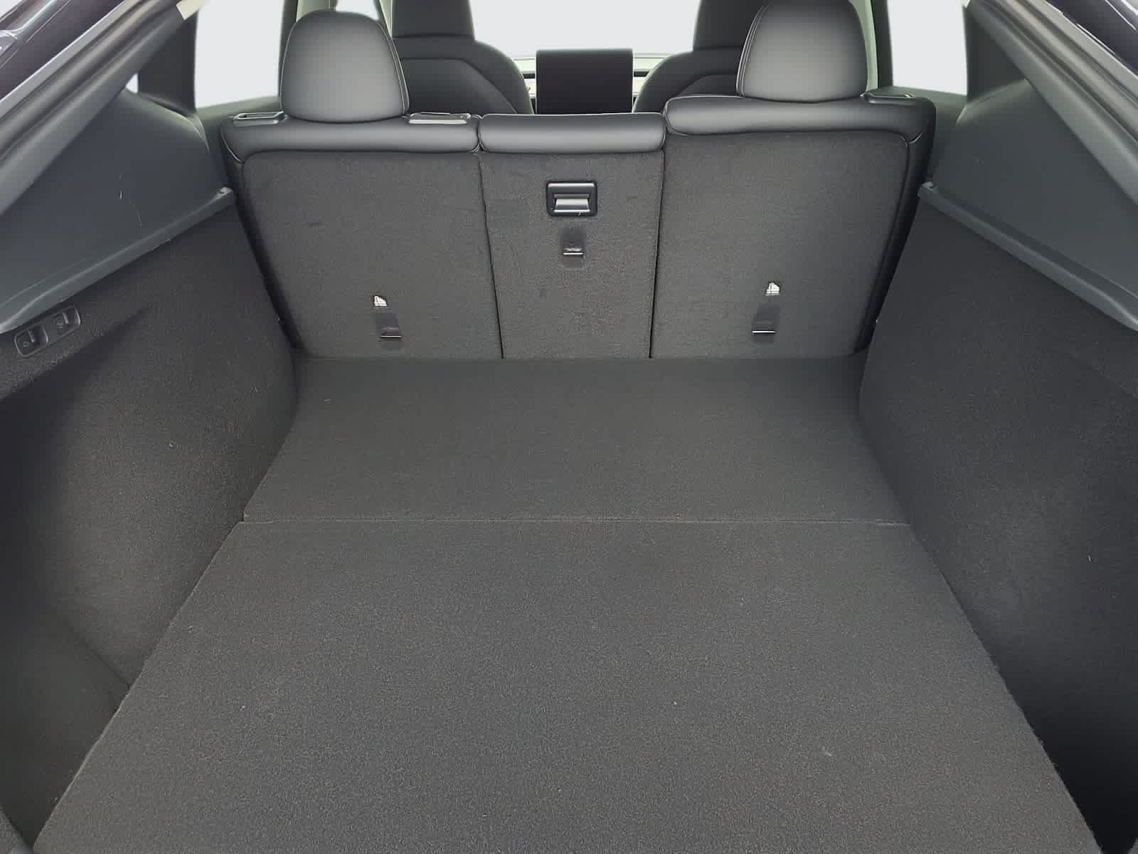 Used 2023 Tesla Model Y 2WD image 13