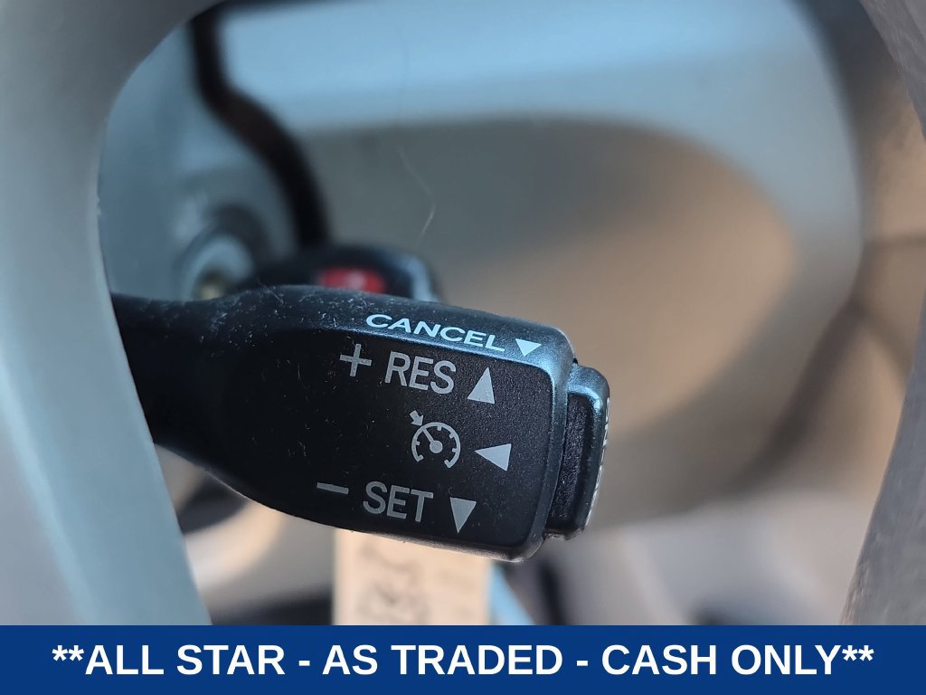 Used 2011 Toyota Camry LE FWD image 31